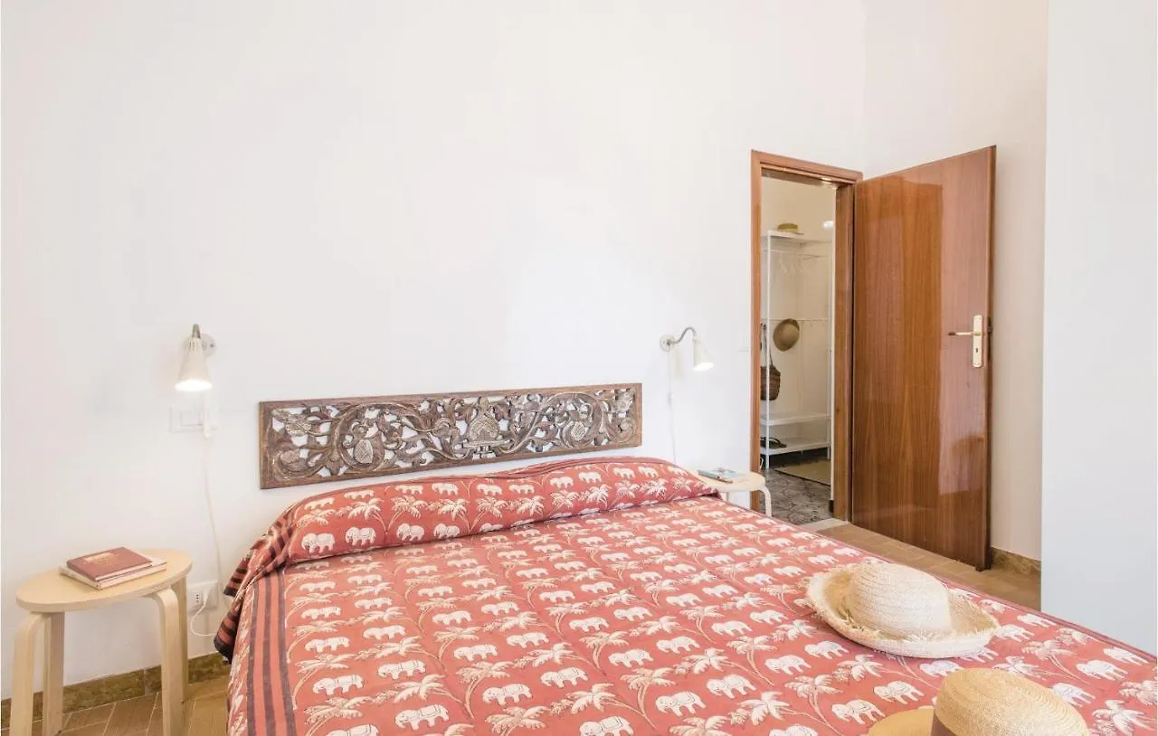 2 Bedroom Nice Apartment In ريميني